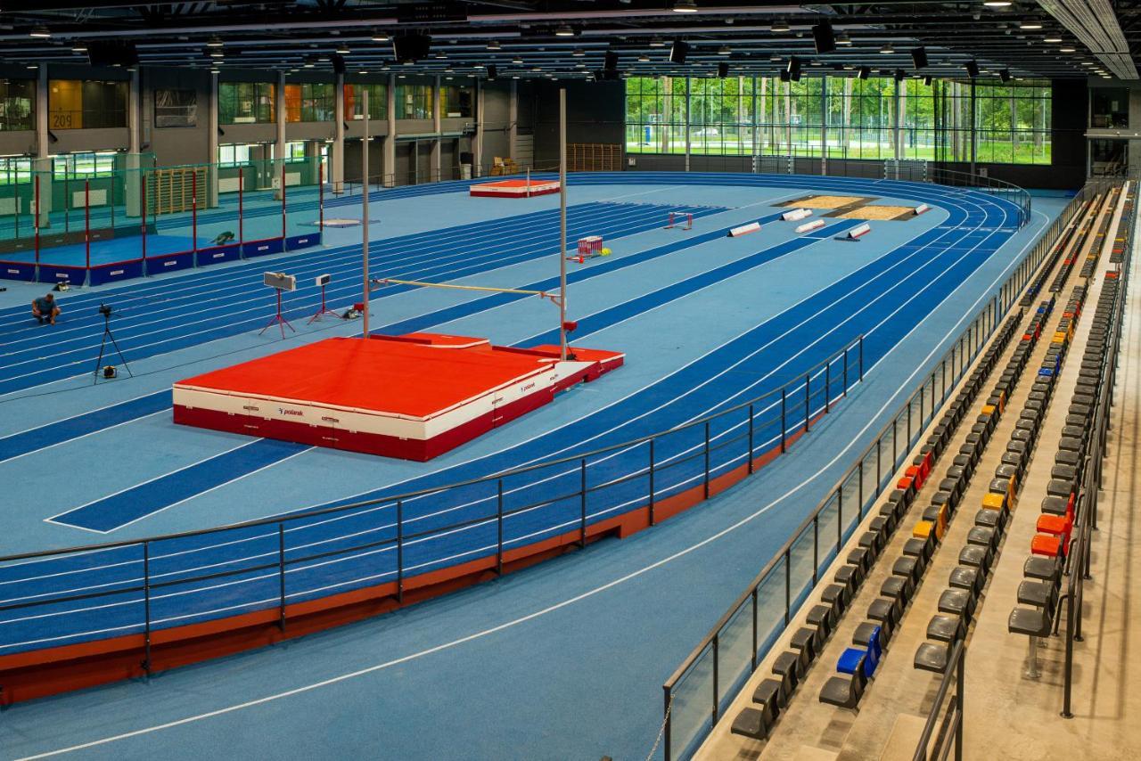Stadium Hotel Valmiera Bagian luar foto