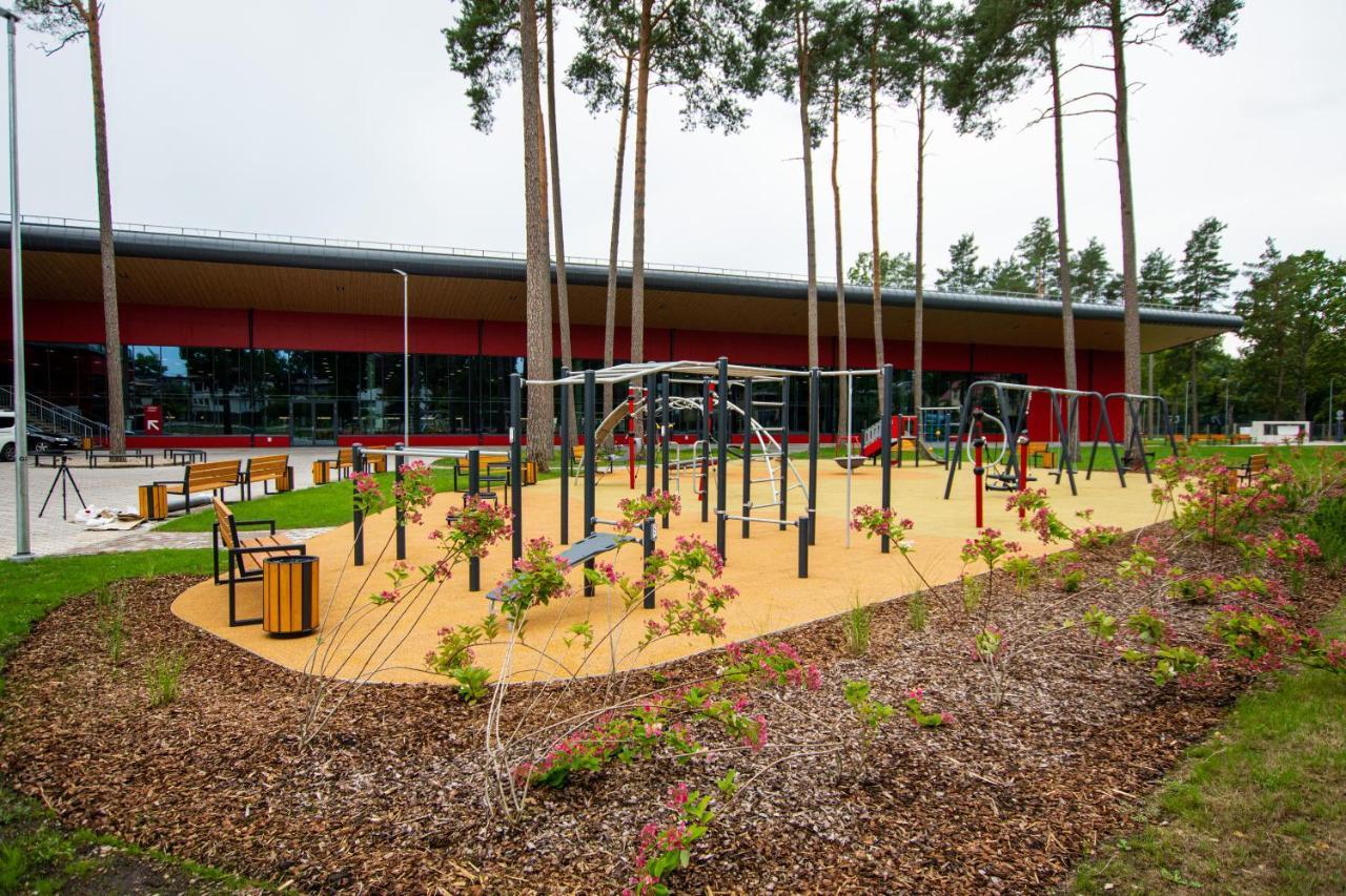 Stadium Hotel Valmiera Bagian luar foto