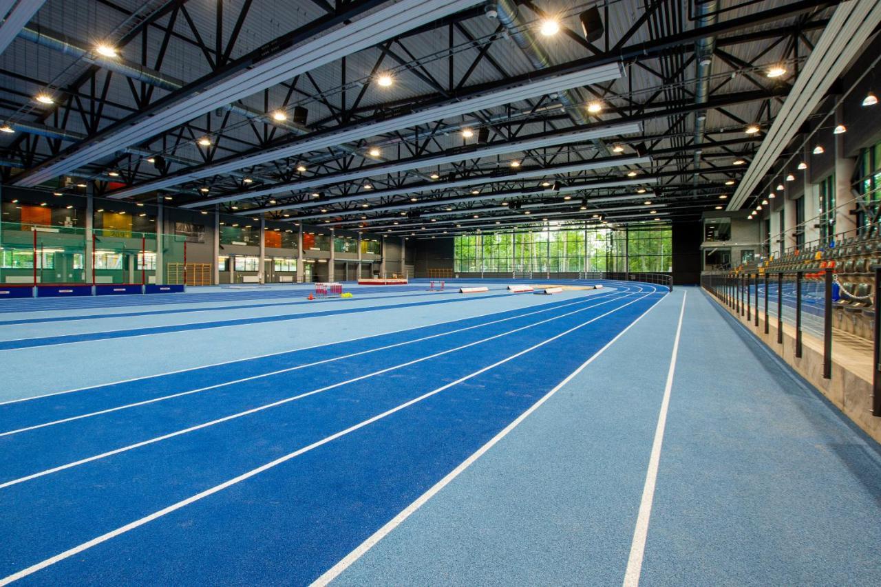 Stadium Hotel Valmiera Bagian luar foto